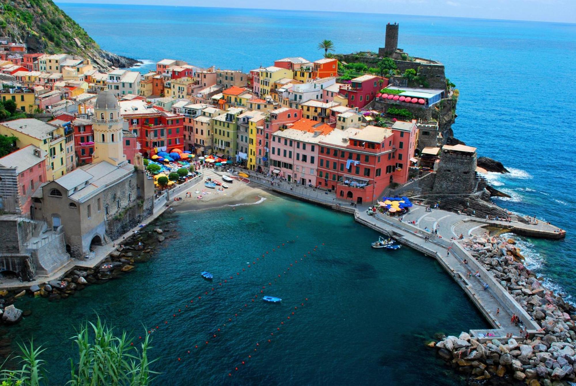 Luminoso Appartamento Vicino Alle Cinque Terre La Spezia Bagian luar foto
